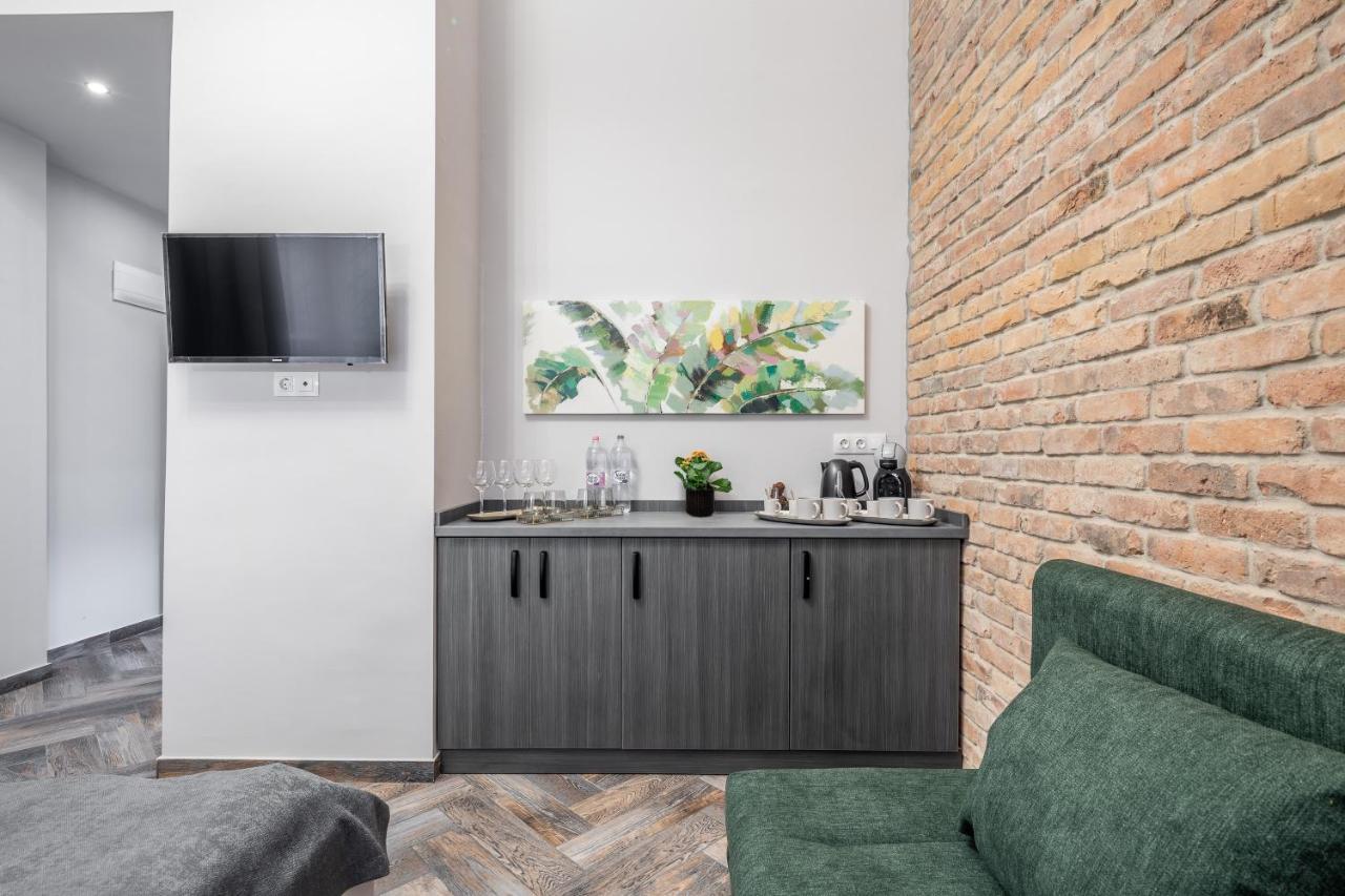 Stunning Apartment In The Hearth Of Budapest Exterior photo